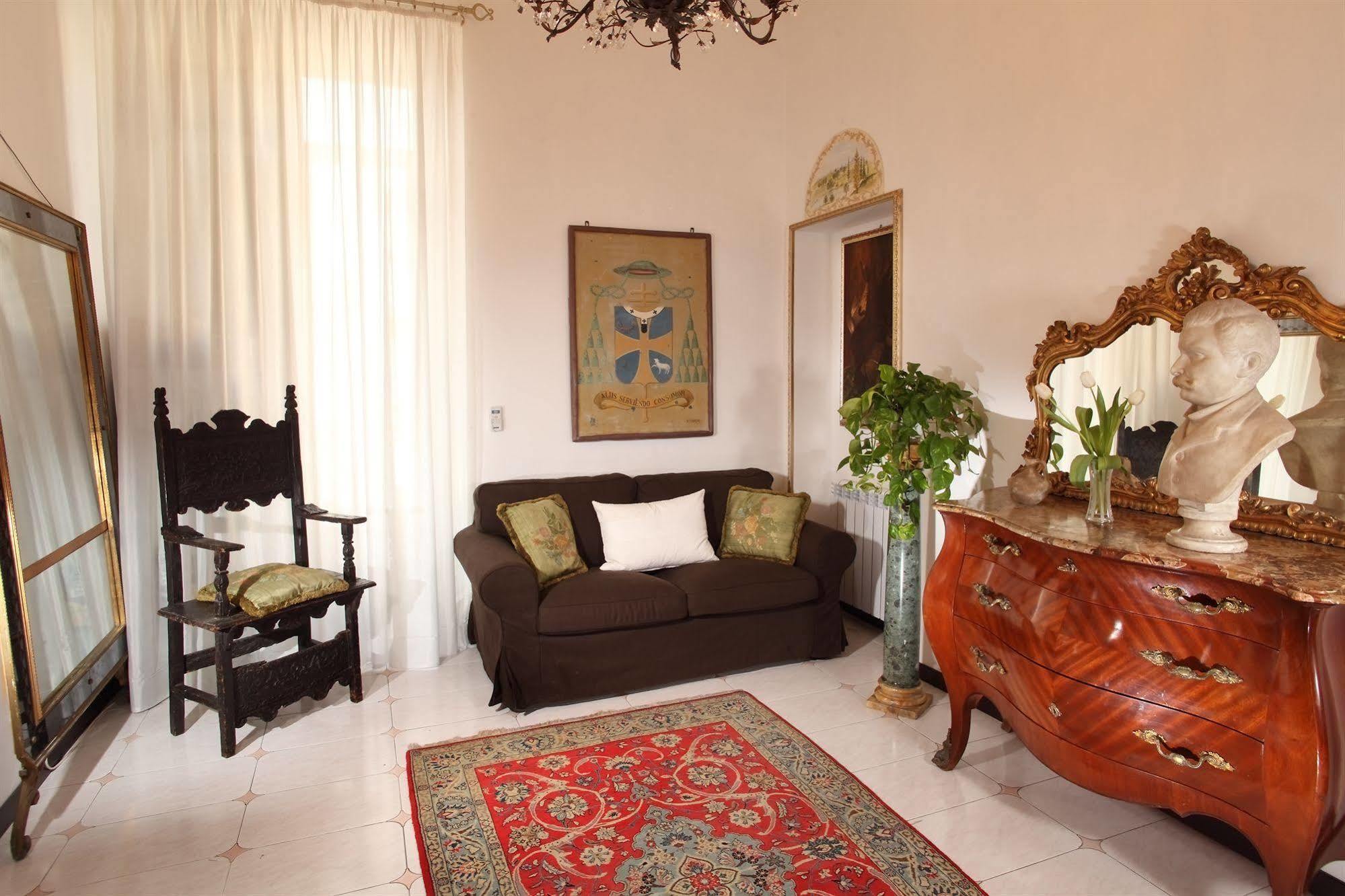 Roman Central House מראה חיצוני תמונה